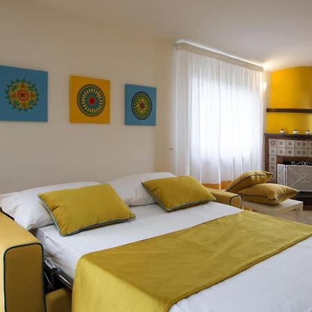 Relais Villa Chiara Free Parking Sorrento Bagian luar foto