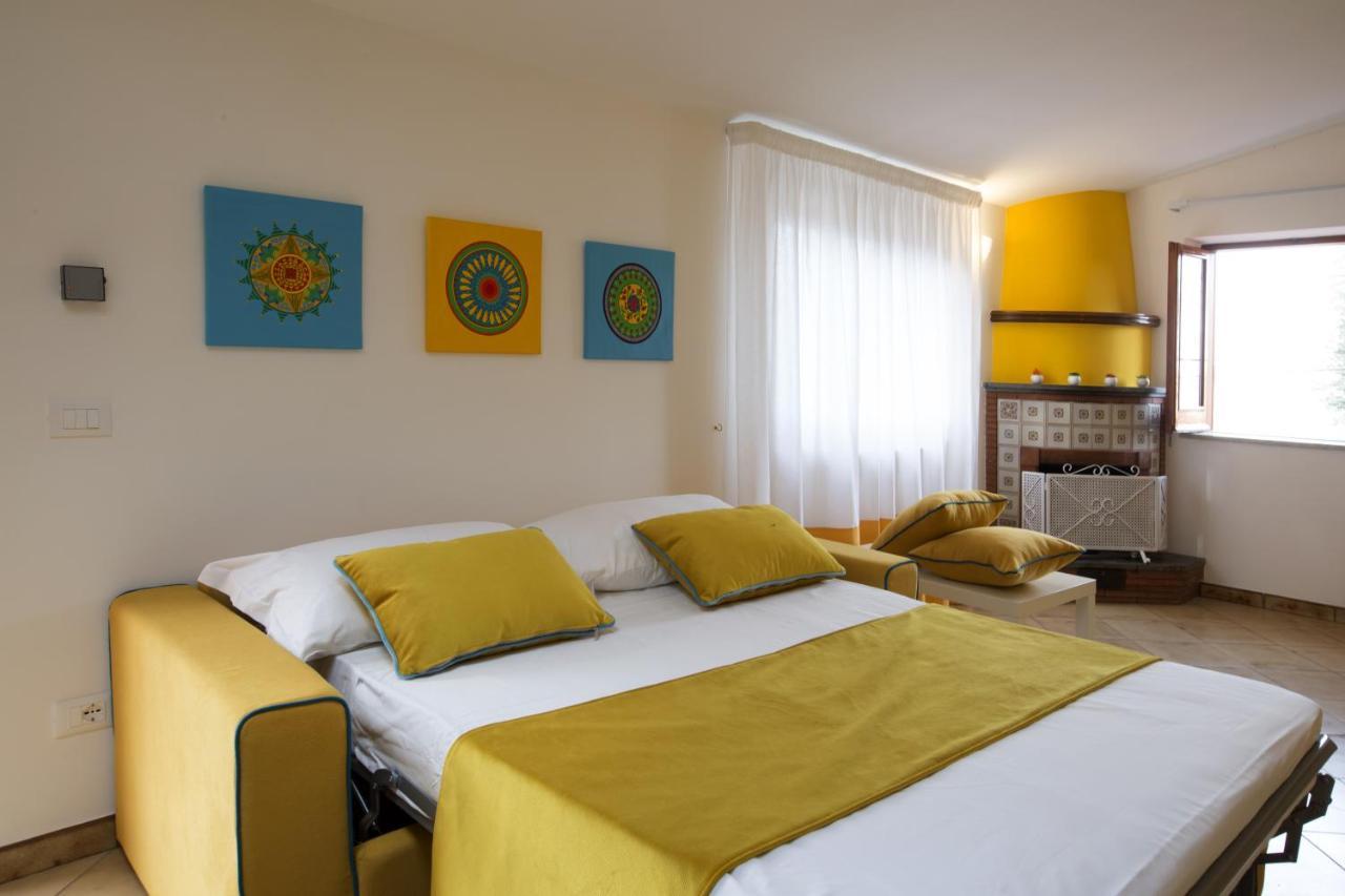 Relais Villa Chiara Free Parking Sorrento Bagian luar foto