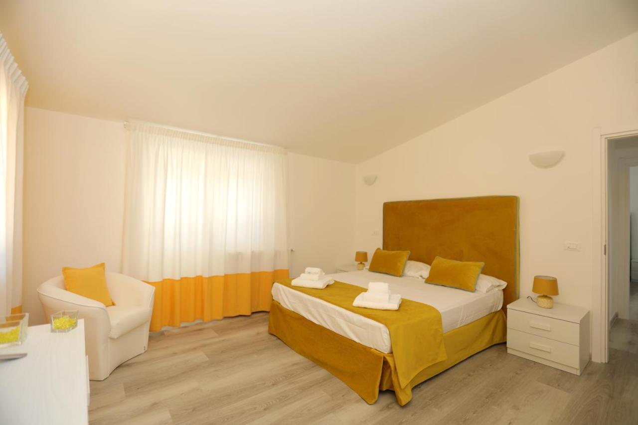 Relais Villa Chiara Free Parking Sorrento Bagian luar foto